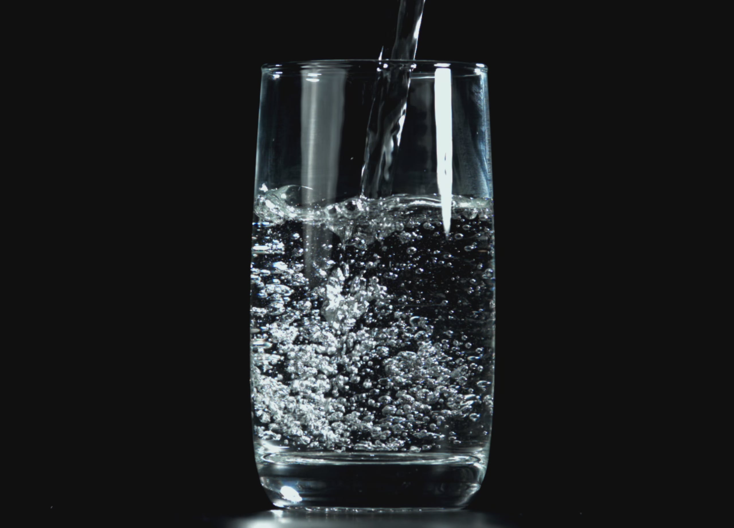 Load video: Water redefined with NOMAD. Drink sustainable, clean drinkable water, anywhere in the world. Explore more with NOMAD latest hydration products.